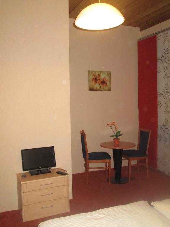 Gruener Baum Nuernberg Brunn Hotel Phòng bức ảnh