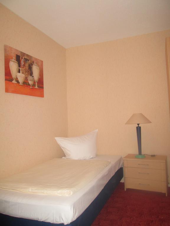 Gruener Baum Nuernberg Brunn Hotel Ngoại thất bức ảnh